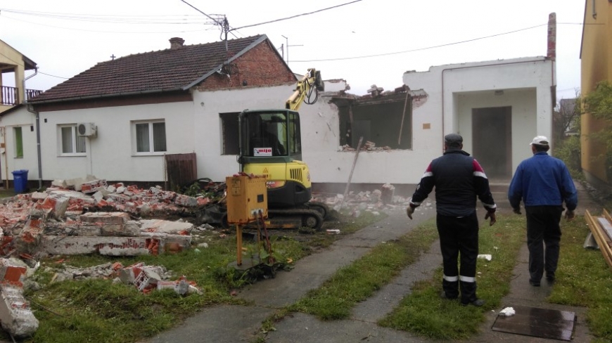Ru&scaron;enje obiteljske kuće u Retfali u Osijeku
